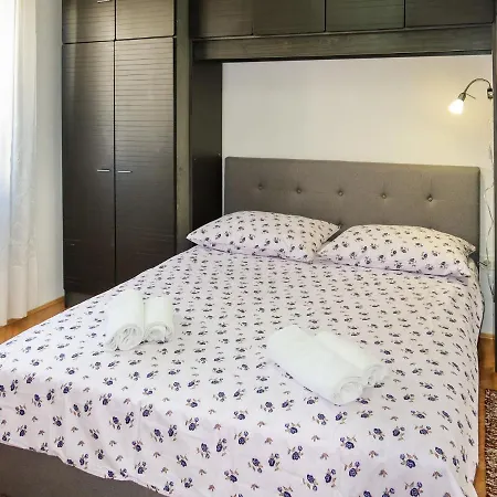 Ana - Big350 By Interhome * Turanj