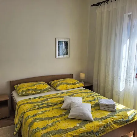 Ana-1 By Interhome Turanj