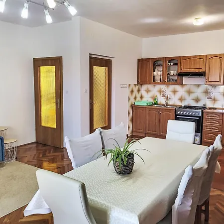 Ana - Big350 By Interhome